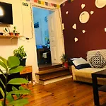 Hostel Asian Everest House Lizbona