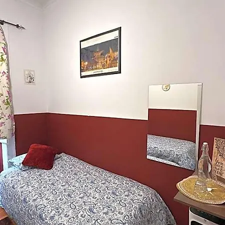 Asian Everest House Hostel Lisboa