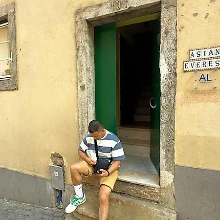 Asian Everest House Hostel Lisboa