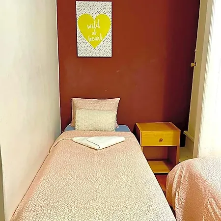 Hostel Asian Everest House Lisboa