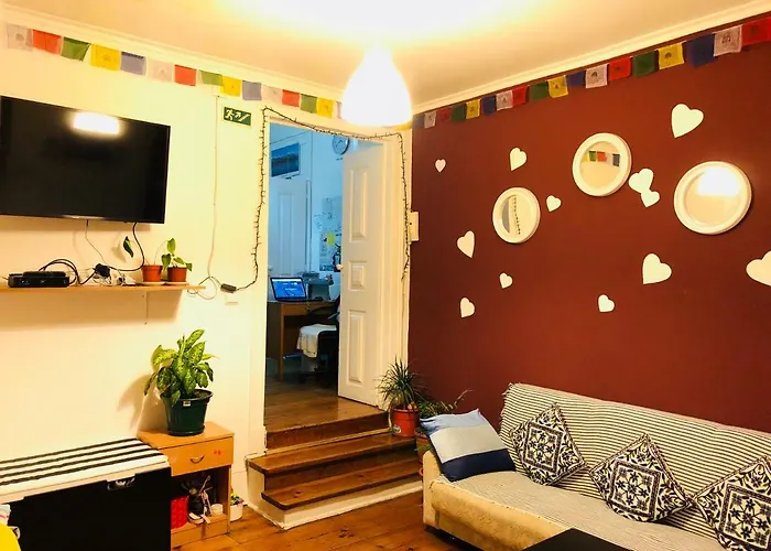 Hostel Asian Everest House *